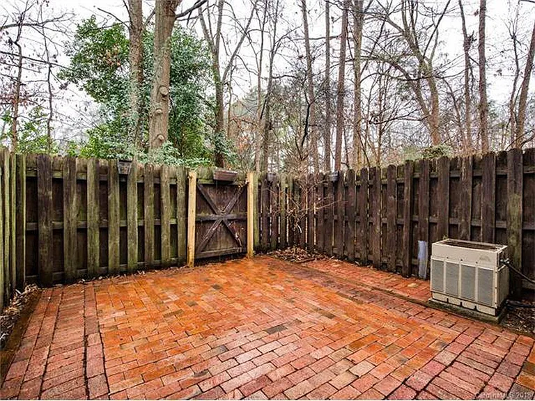1231 Scaleybark Rd #F — Photo 19