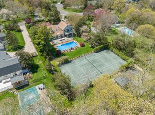 (Undisclosed Address), Southampton, NY 11968