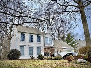 536 Chancellor Ct, Avon Lake, OH 44012