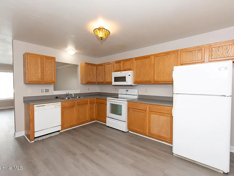 304 Bridgewood Dr — Photo 13