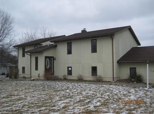 4347 Laubert Rd, Atwater, OH 44201