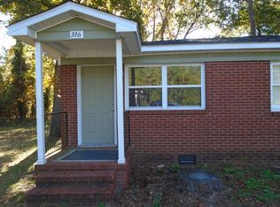 316 Old Shaw Rd, Fayetteville, NC 28303