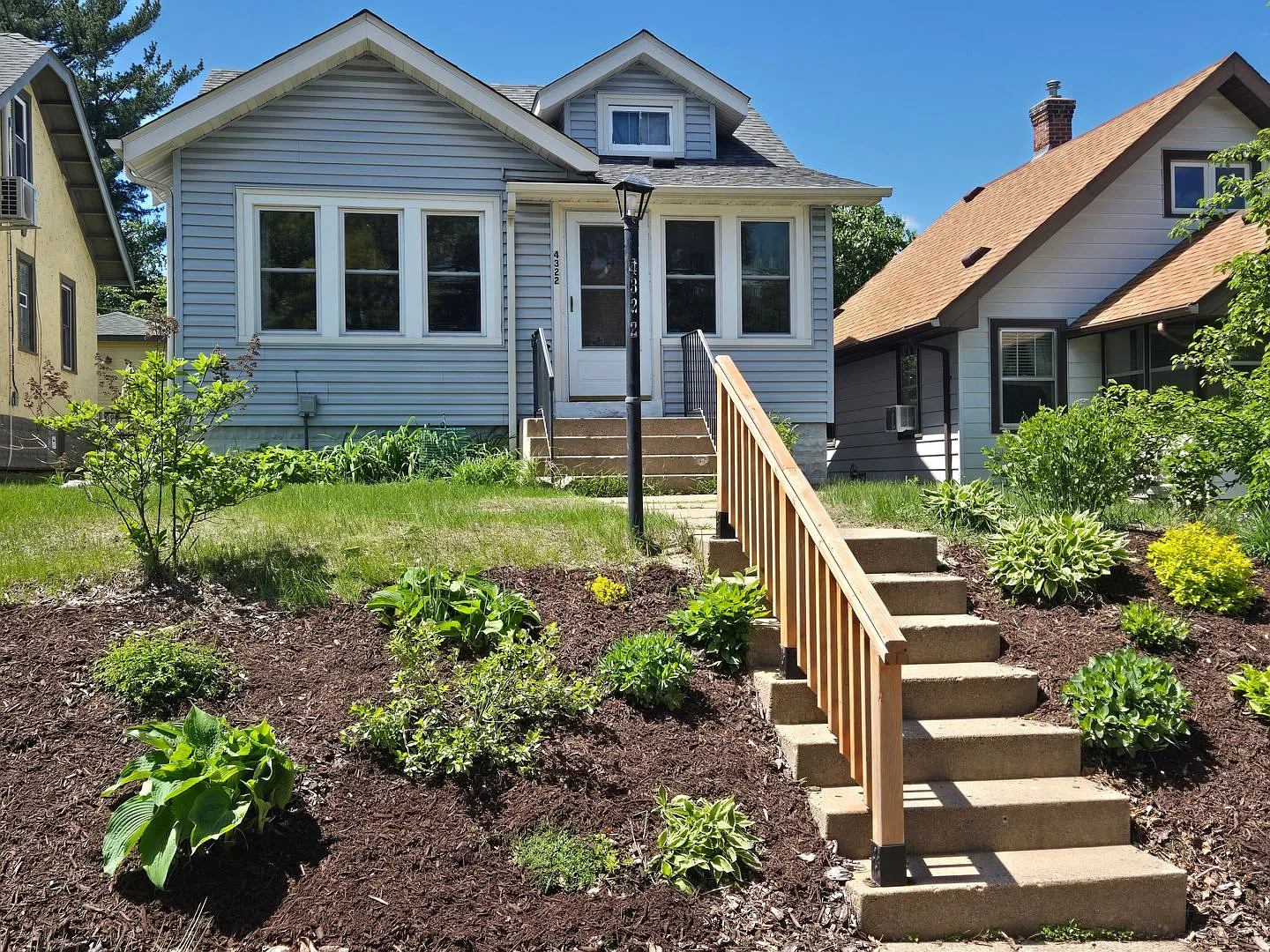 4322 Bloomington Ave — Photo 3