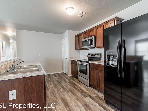 5th image of 207 & 209 Cherry St