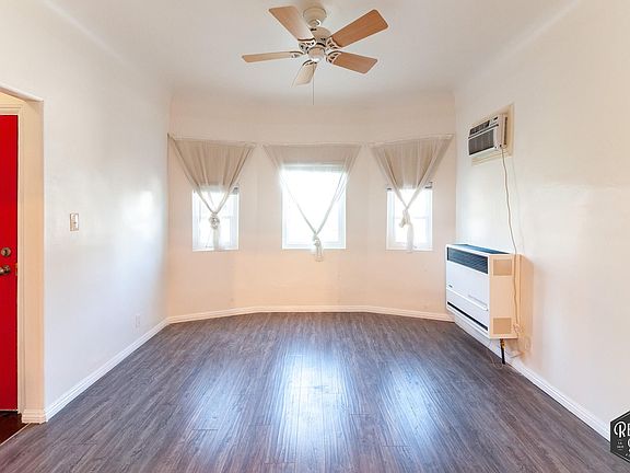 3rd image of 3723 Rosemead Ave