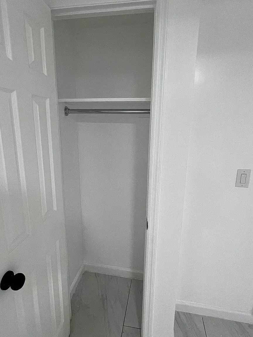 16-91 Linden Street — Photo 4
