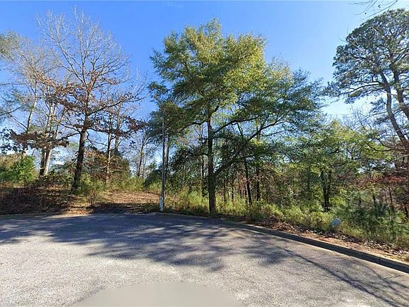 2nd image of 120 Sweetbriar Ct