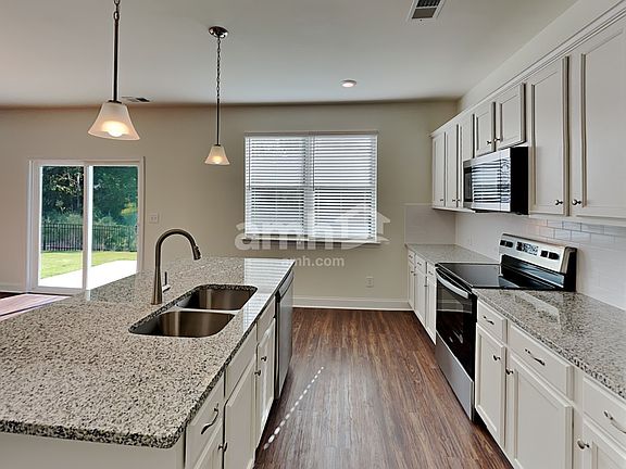 4th image of 6205 Bridlewood Ln