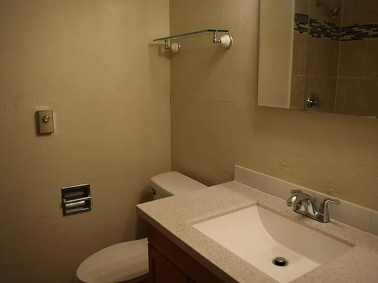 721 W Lakeshore Dr — Photo 17