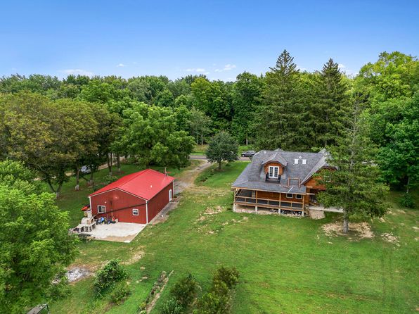 35936 56th St, Bangor, MI 49013