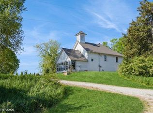 1195 520th St SW, Wellman, IA 52356