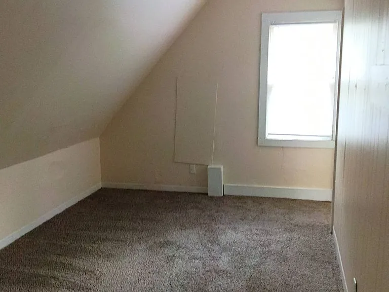 1609 W Meinecke Ave — Photo 9