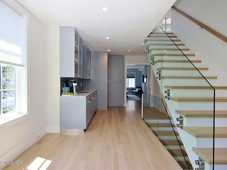 32 Le Grande Ave #A2 — Photo 16