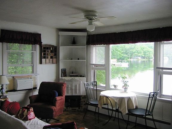 3rd image of 77 Cove St