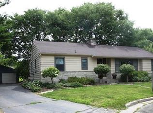 207 S Woodland Dr, Whitewater, WI 53190