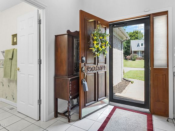 5th image of 4214 Marseille Dr