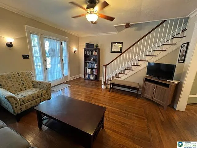 522 N Saint George St — Photo 3