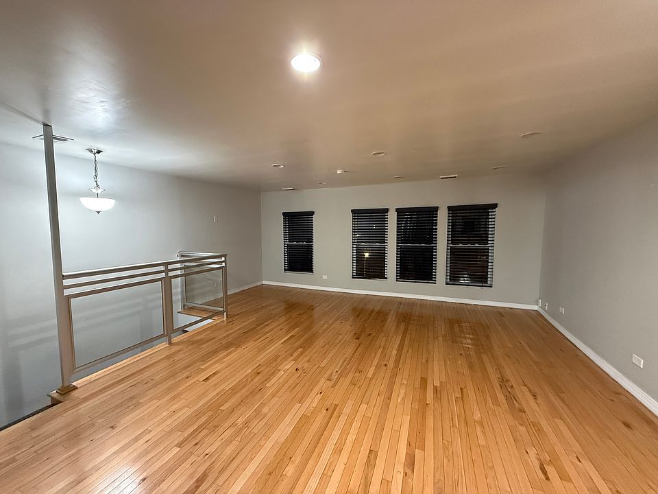1st image of 2433 W Arthington St #3