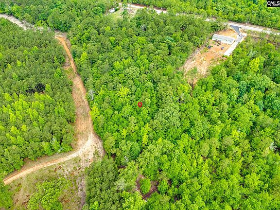 3rd image of 612 Toms Creek Rd