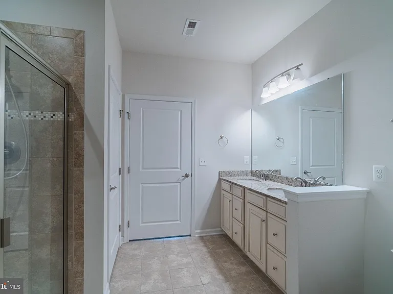 6573 Autumn Olive Dr — Photo 8