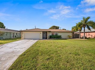 428 SE 19th Ln, Cape Coral, FL 33990