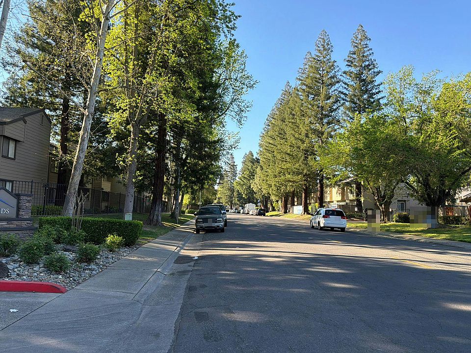 2nd image of 3715 Tallyho Dr APT 159