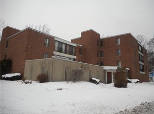 2440 Noble Rd APT 201, Cleveland Heights, OH 44121