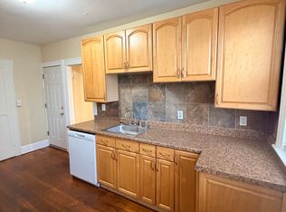 92 Main St #B, West Haven, CT 06516