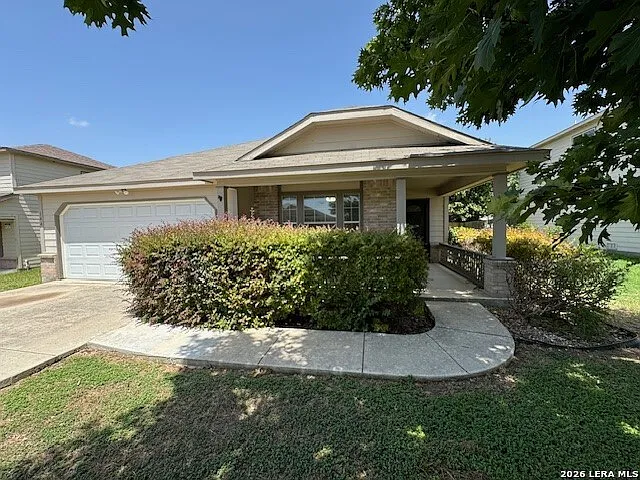 144 S Willow Way — Photo 1