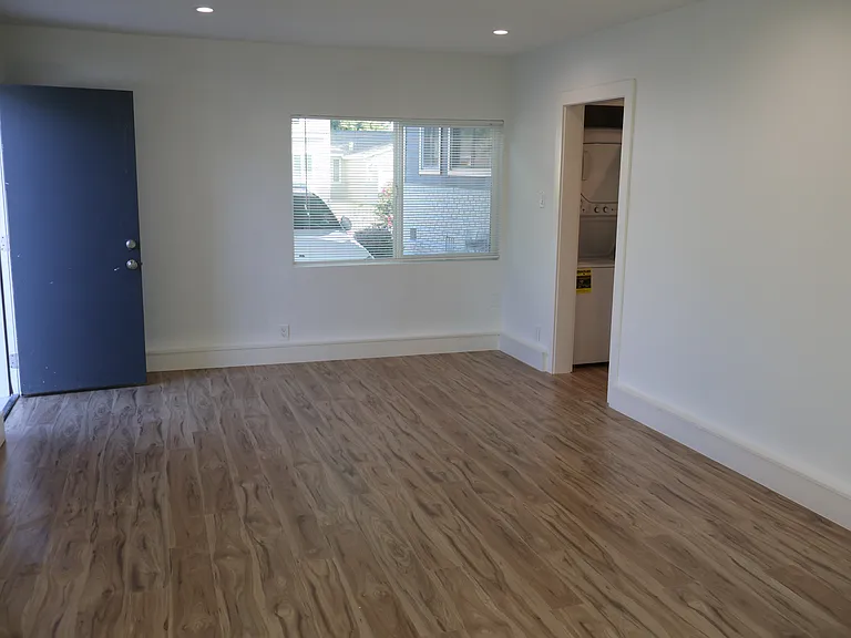 6219 Tourraine Dr — Photo 2