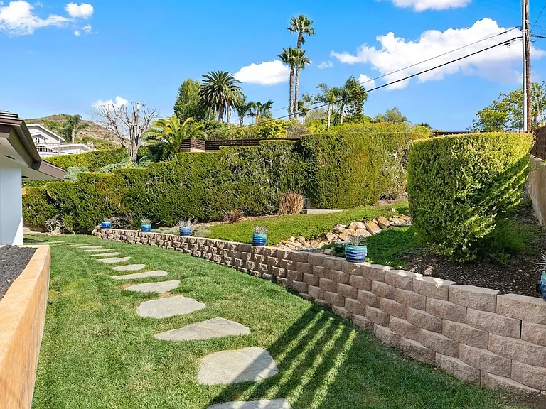 27091 Sea Vista Dr — Photo 23