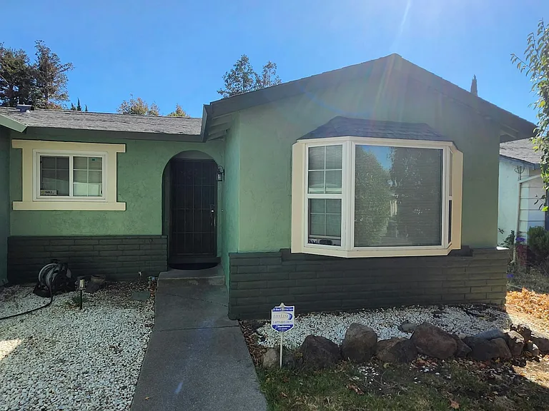85 Coral Ln — Photo 6
