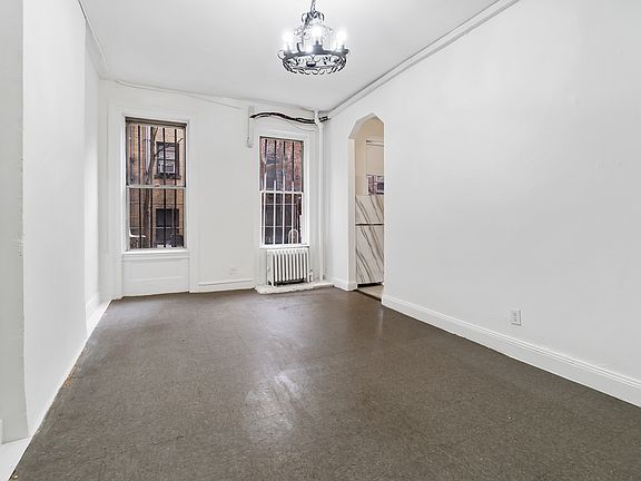 4th image of 55 1/2 Downing St #2