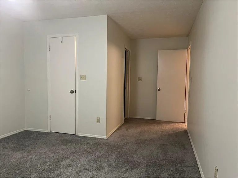 1648 Raleigh Cir SE — Photo 15