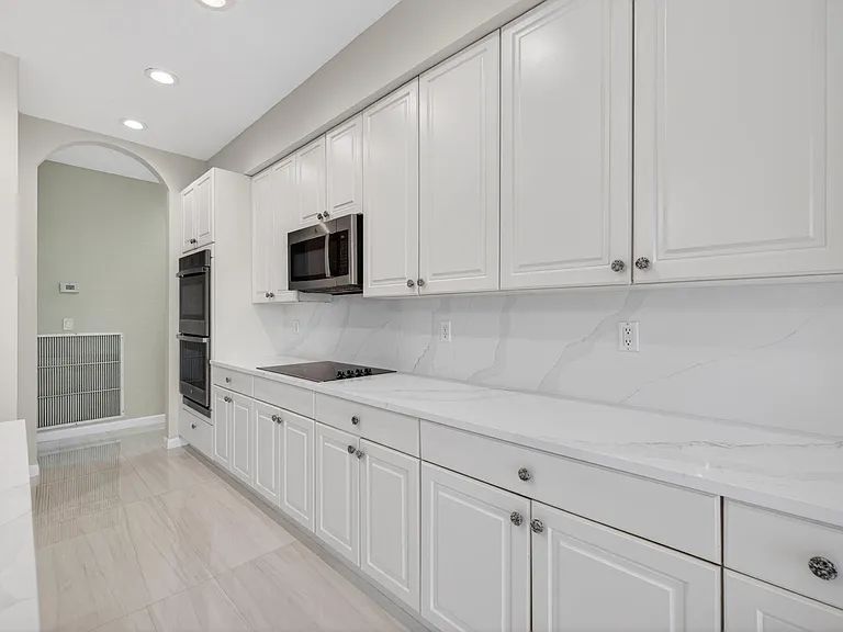 2237 SW Newport Isles Blvd — Photo 16