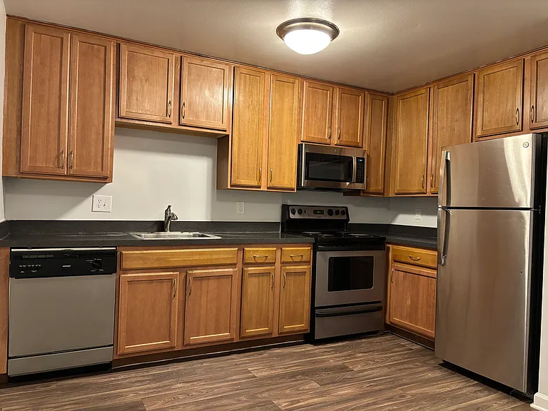 River Place Luxury Apartments — Photo 64