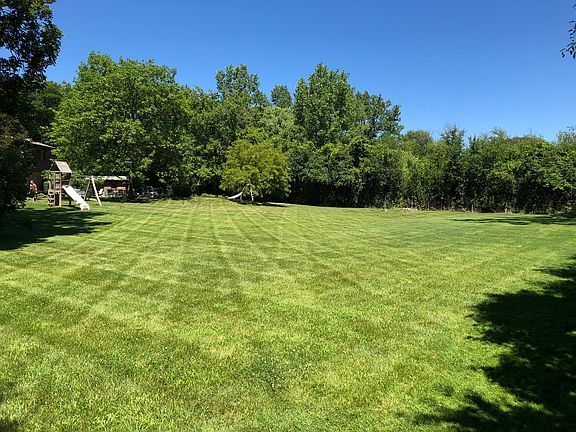 4th image of 171 Greenbriar East Dr