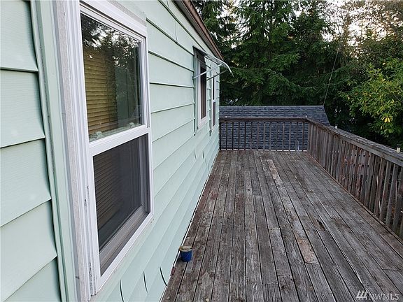 Homey and inviting, this is the house you have been waiting for!