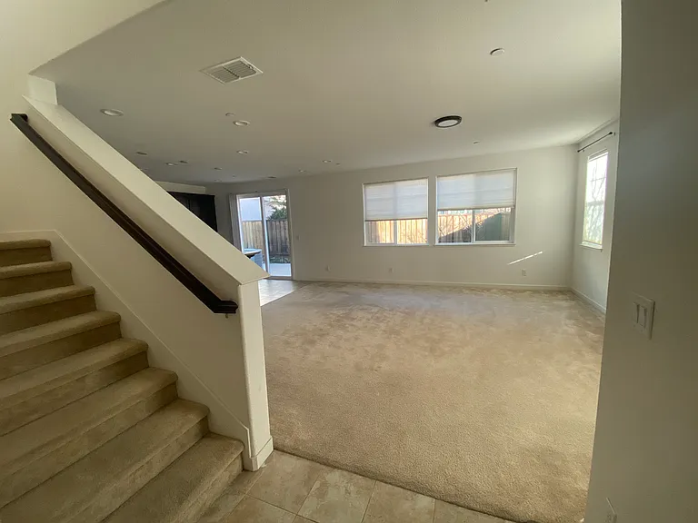 2339 Spitfire Way — Photo 13