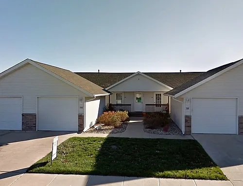 530 Iris Ave Photo 1