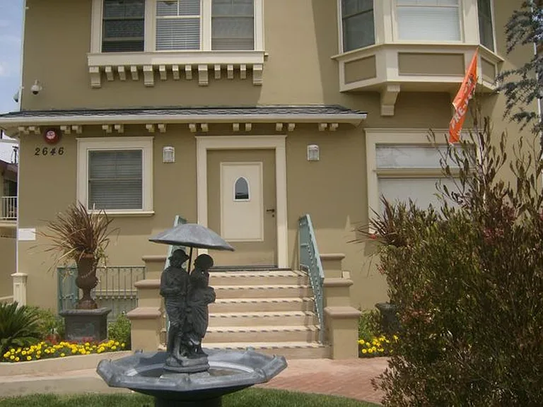 2646 Ellendale — Photo 11