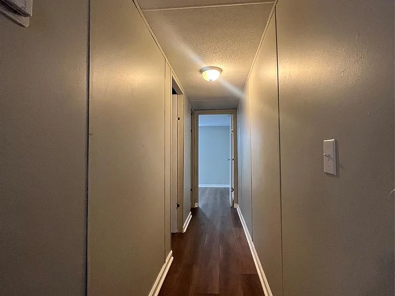 504 Oak Run Ct — Photo 7