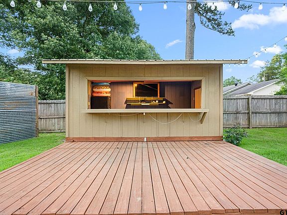 5th image of 15479 Nell Lynn Ln