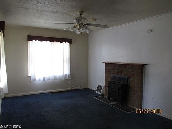 2nd image of 808 Broadway Blvd