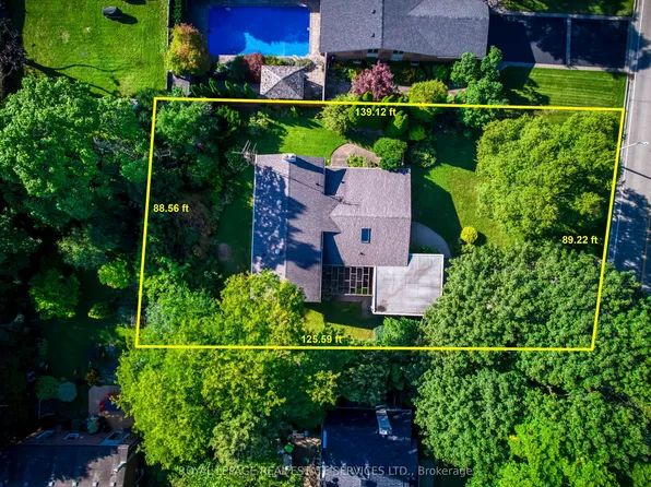 130 Solingate Dr, Oakville, ON L6L 3S7