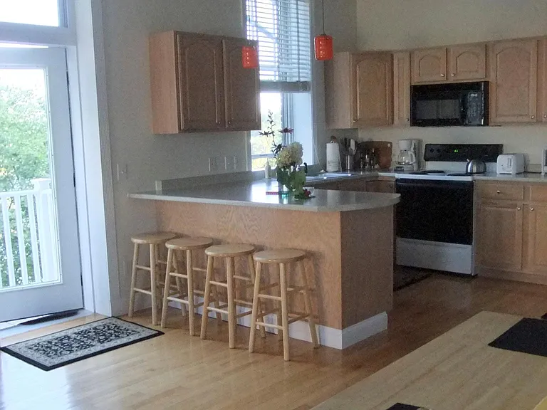 24 Pleasant St #3 — Photo 12