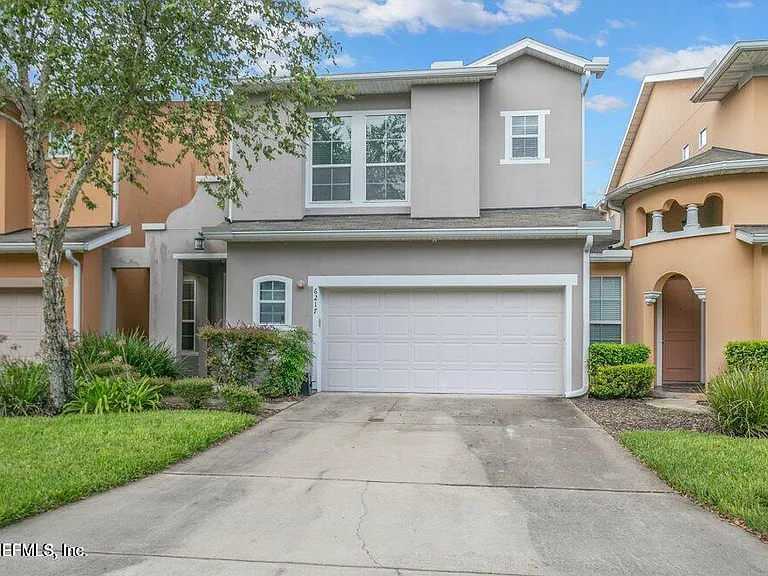 6217 Eclipse Cir — Photo 1