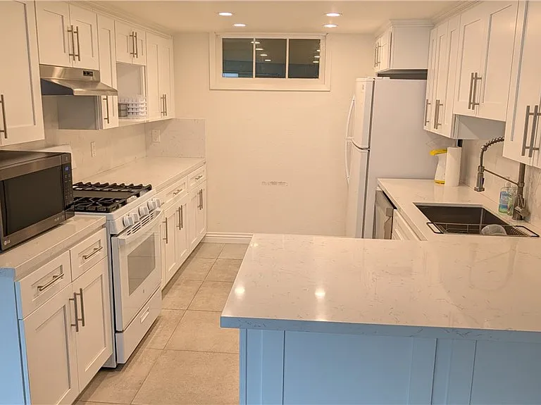 872 Lucile Ave #A — Photo 11