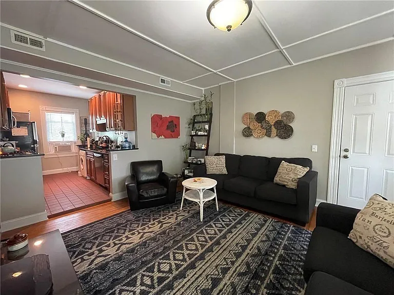 3 Bay View Ave #6 — Photo 34