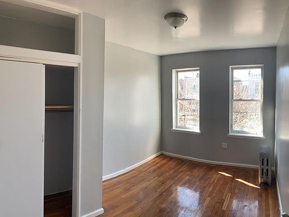 2nd image of 932 E 224th St APT 2